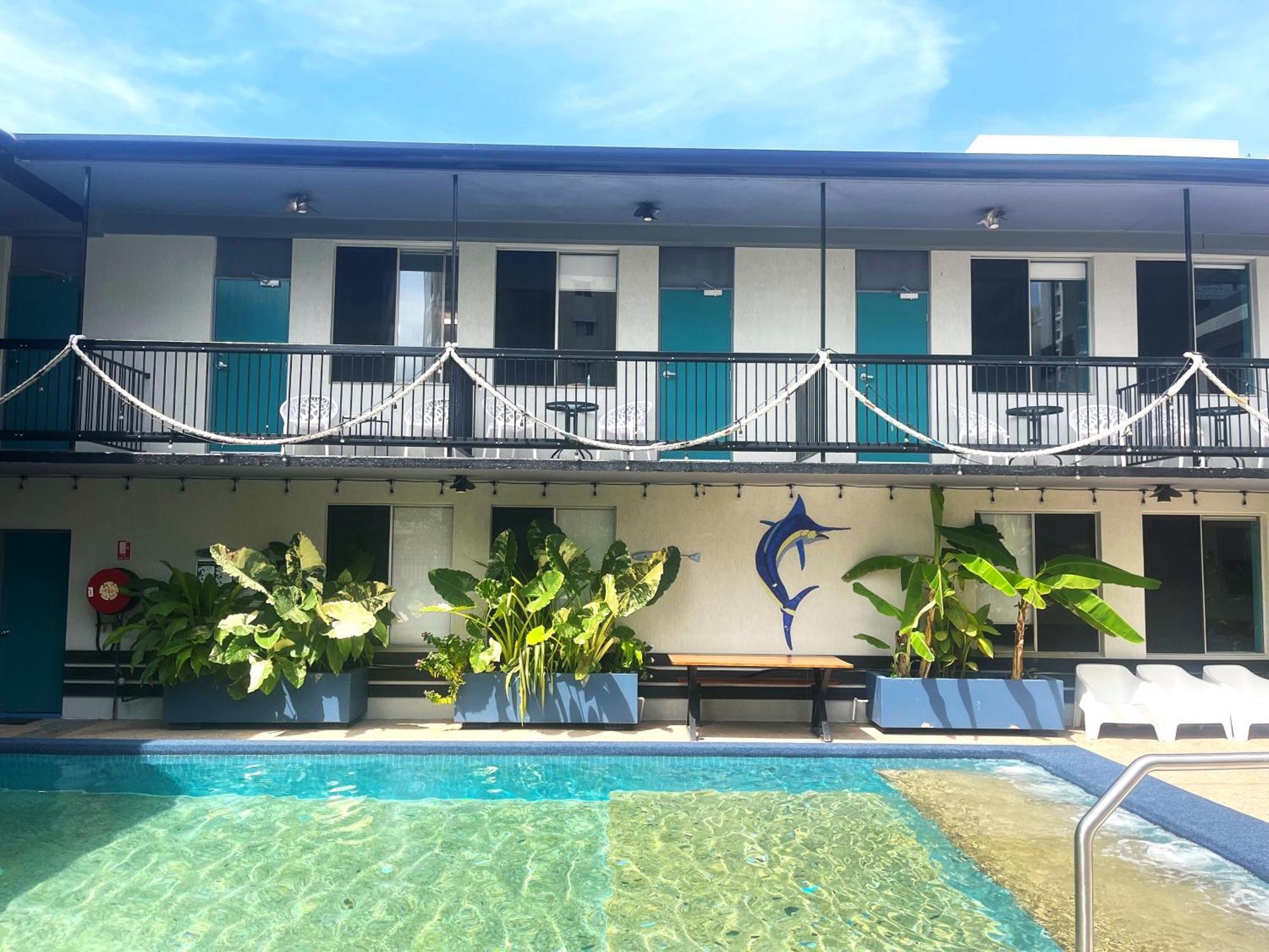 Capitanos Hotel Darwin Exterior photo